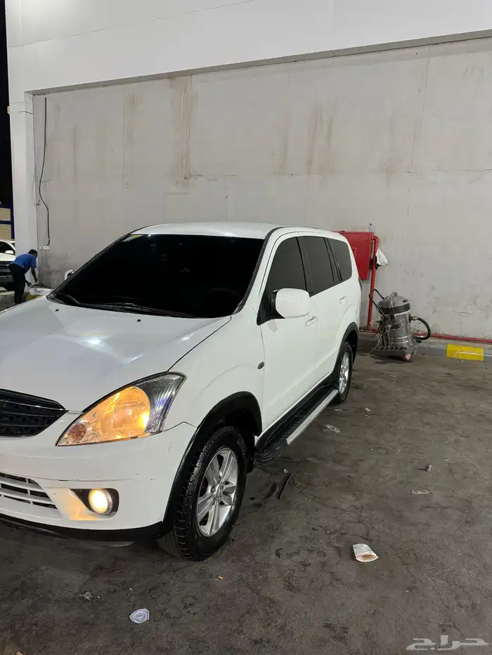 جيب متسوبيشي 2013 حد 9 الف 1