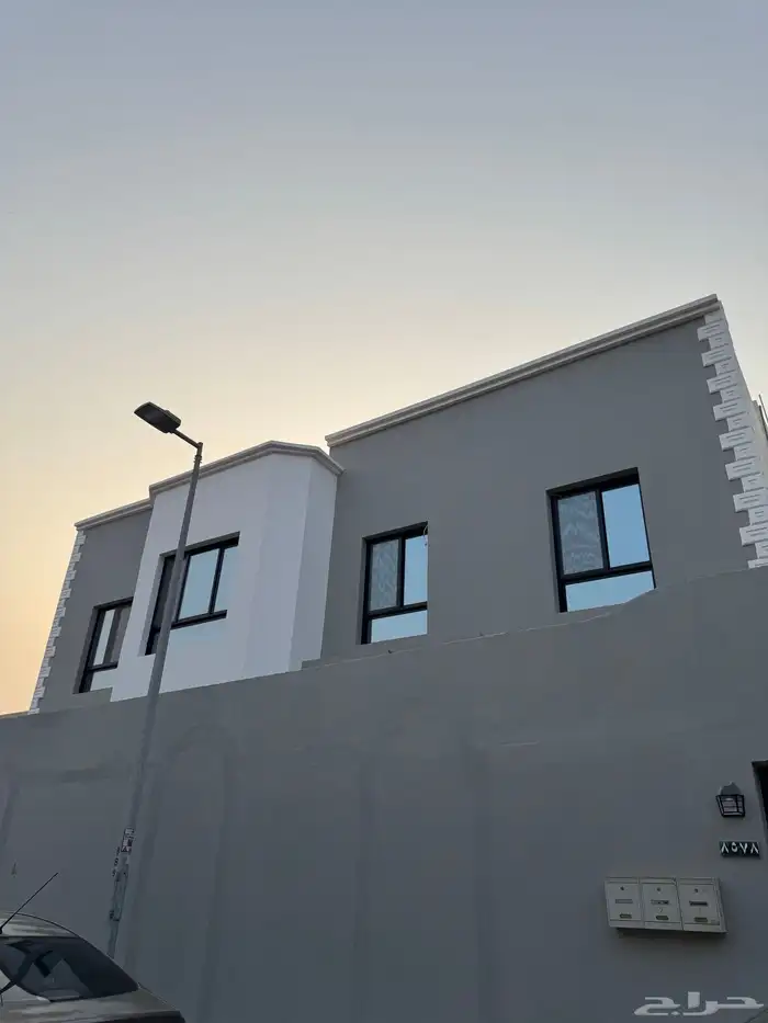 دور اول مجدد للإيجار 10