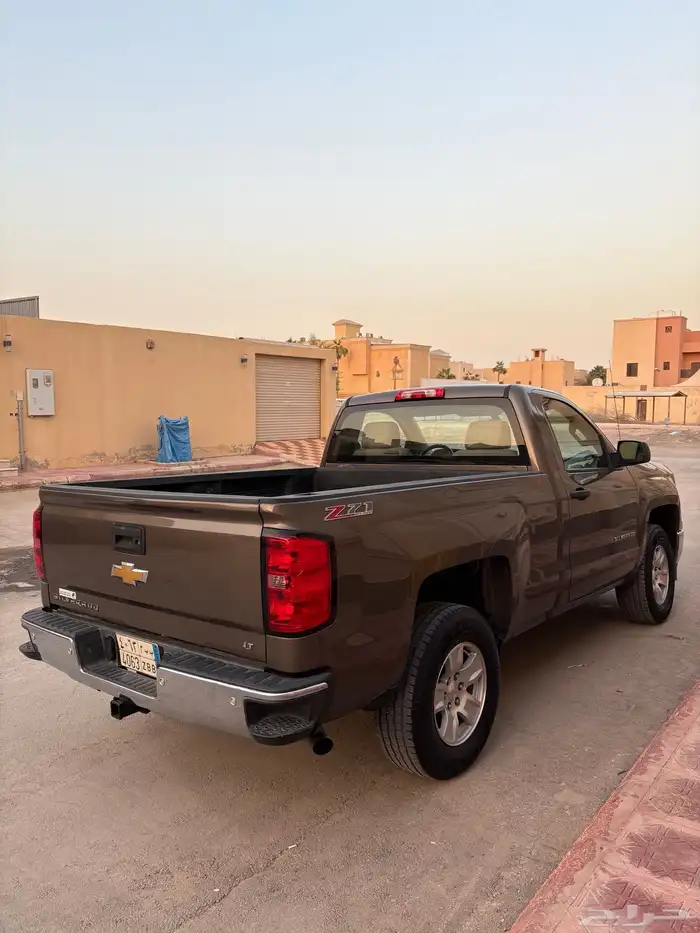 للبيع سيلفرادو z71 غمارة ممشى قليل 4