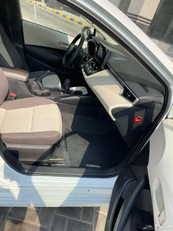 تويوتا كورولا XLI 2.0 2022 مكينة كبيرة 9