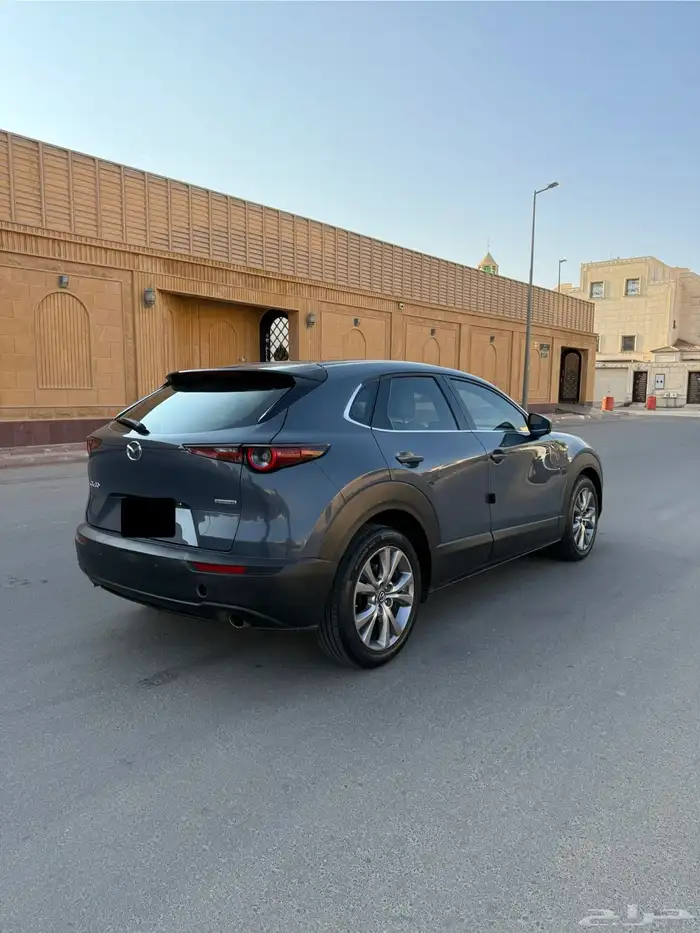 مازدا CX30 2021 نص فل 4