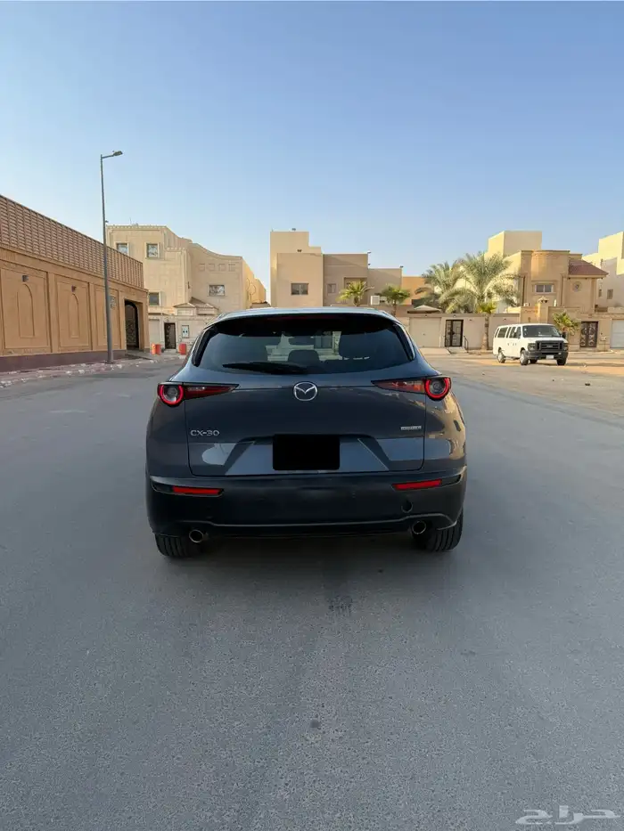 مازدا CX30 2021 نص فل 3