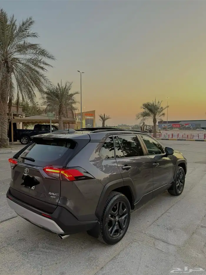 تويوتا راف فور 2024 ادفنشر فل كامل بحاله الوكاله 4