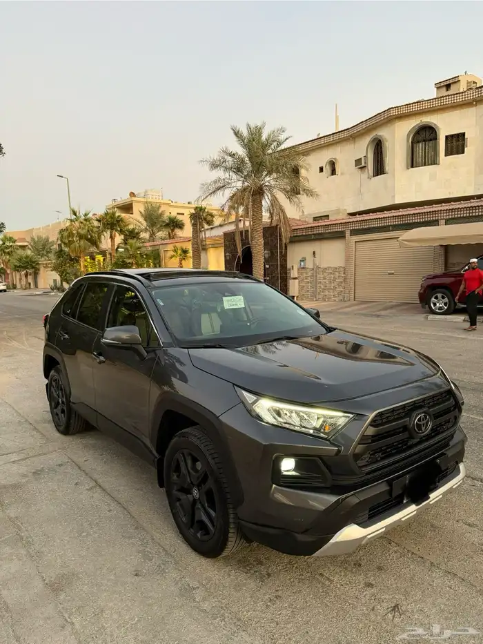 تويوتا راف فور 2024 ادفنشر فل كامل بحاله الوكاله 3