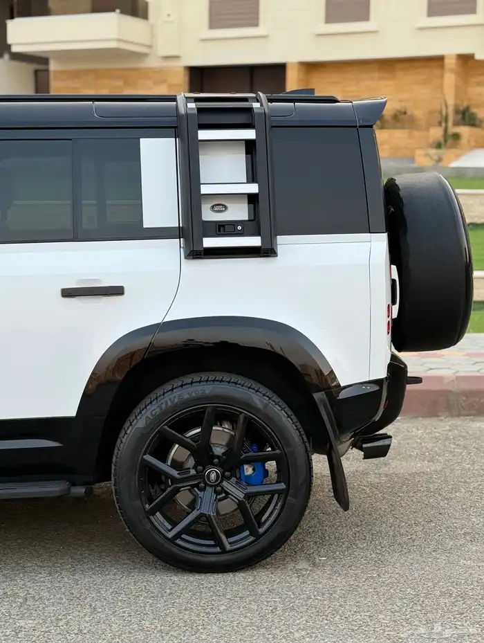 دفيندر HSE V6 6