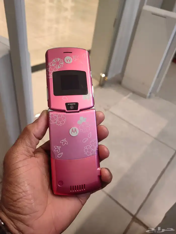 جوال موتوريلا نظيف وشغال على الشرط 1