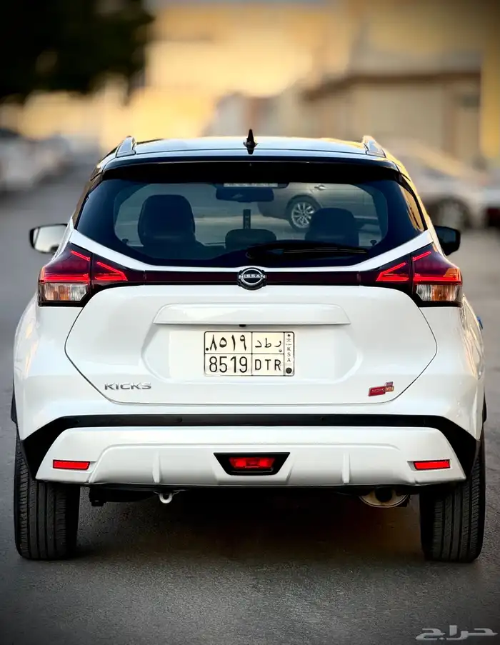 نيسان كيكس 2023 فل كامل بصمه ممشي 50 الف 4