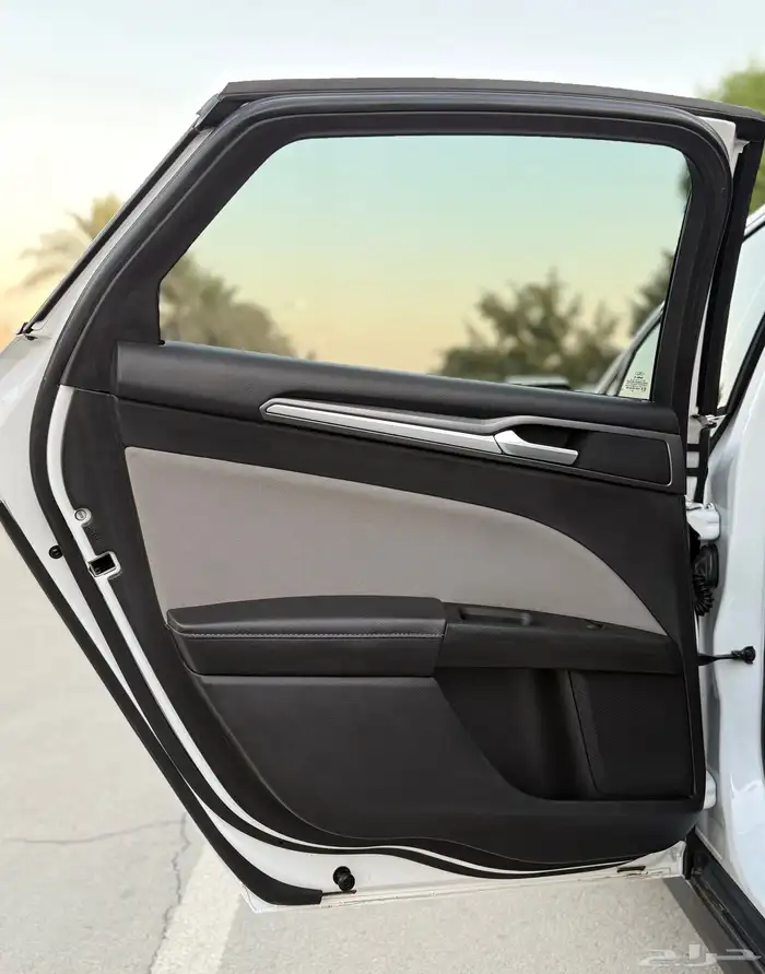 للبيع فورد فيوجن 2016 نظيف جدا 17