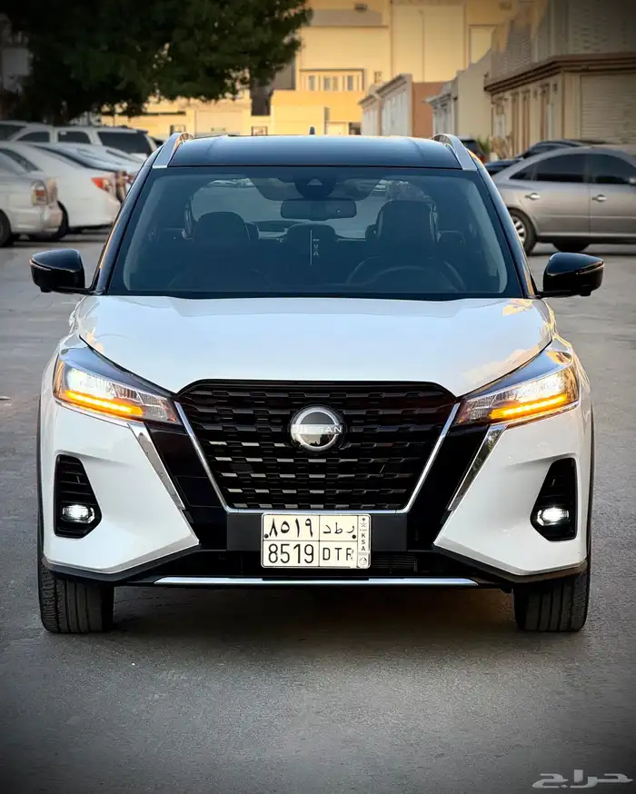 نيسان كيكس 2023 فل كامل بصمه ممشي 50 الف 0