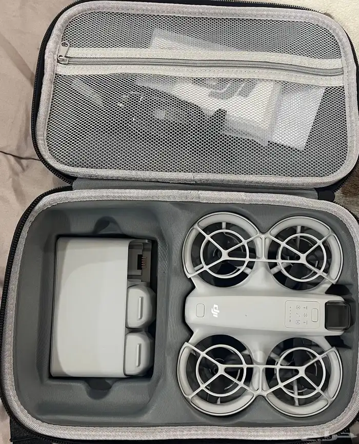 طائره Dji Neo درون 0