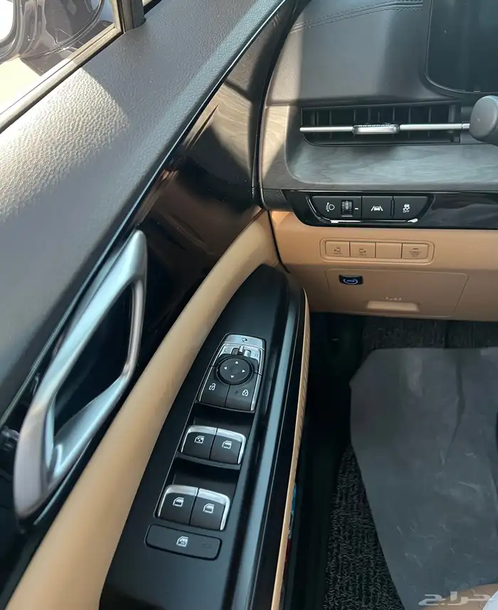 كيا كرنفال ديزي موديل 2023 بطاقة جمركية 20