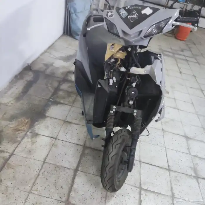 دباب بطه بنترول بس فيه مشكله المكينه خربانه والوجه مصدومه 0