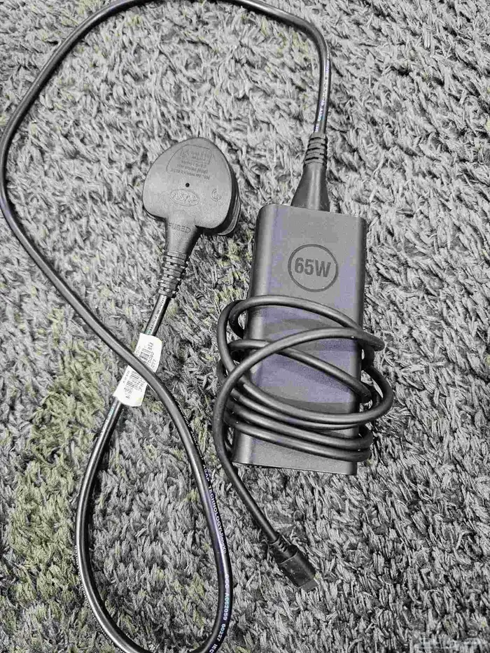 لاب توب ديل لايتود كاربون فايبر رام 16 3