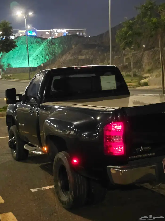 للبيع كرفان مع سيارة 10