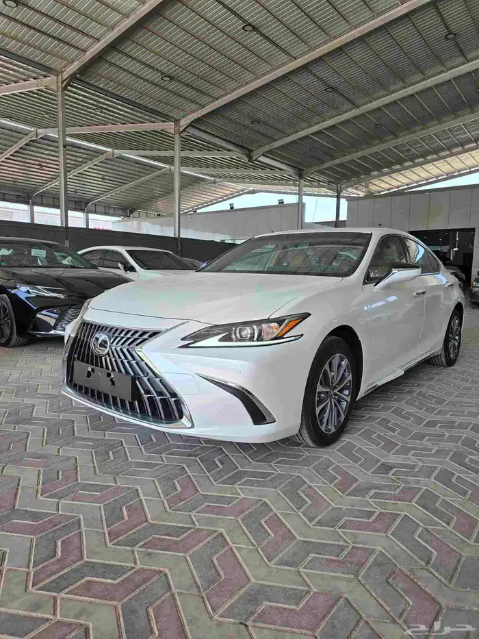 لكزس ES 250 AA موديل 2025 الساير كتيب ضمان 2