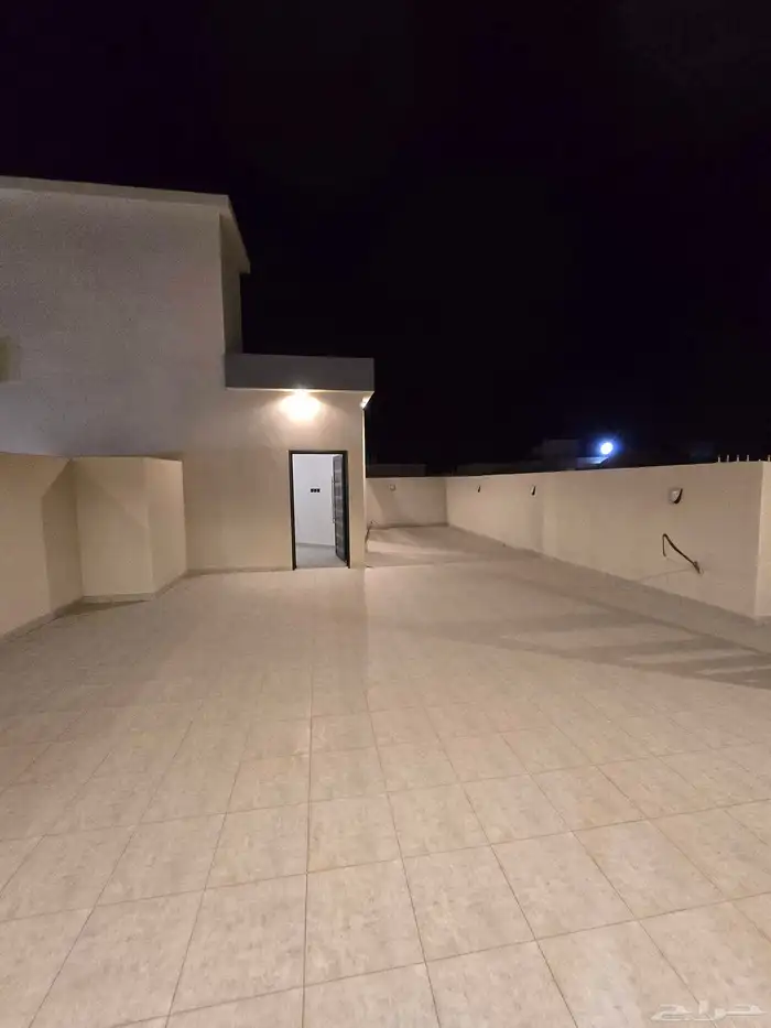 للبيع شقق ارضيه وارواف علويه احد رفيده 30