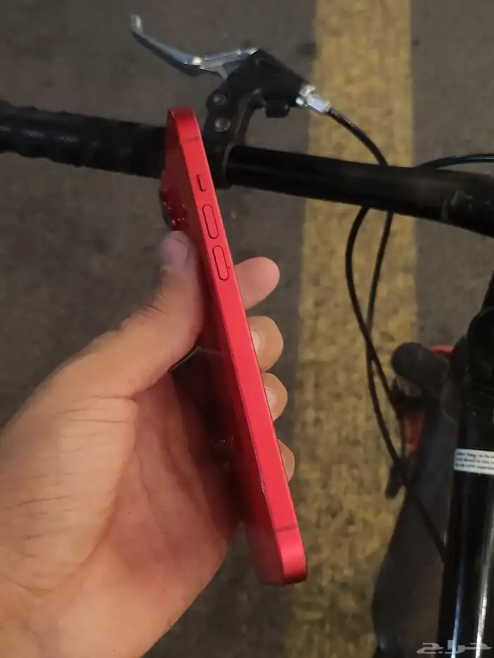 ايفون 14 بلس الحجم الكبير 5