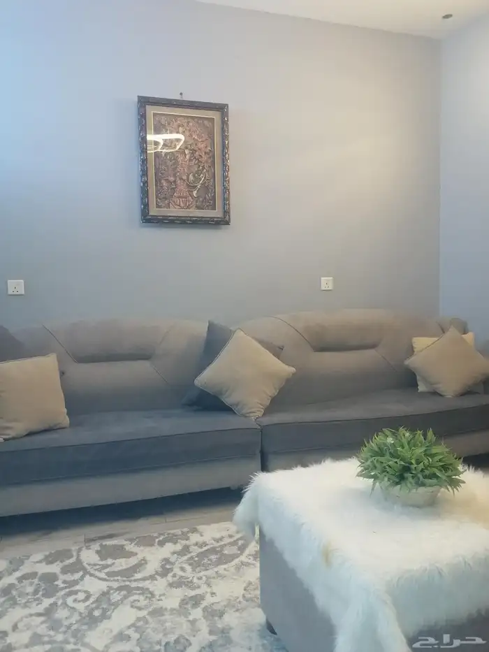 كنب مستعمل للبيع 8 قطع معا 2 طاولات عل سوم 1