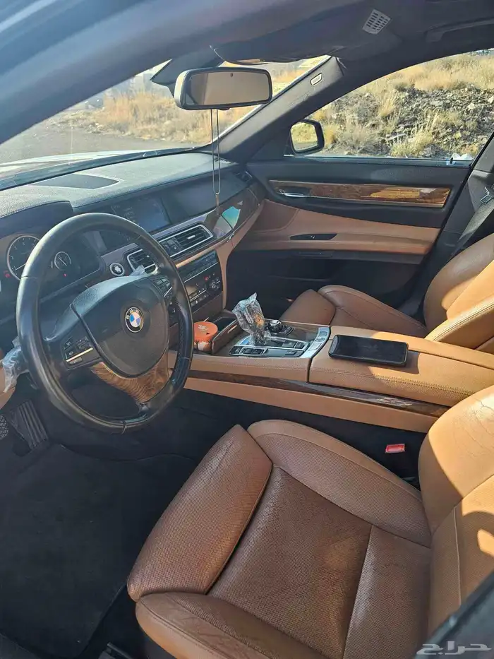 بي ام دبليو 2010 740li العداد 221500 11