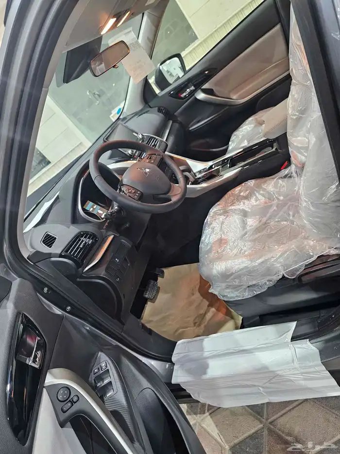 ميتسوبيشي اكلبس كروس نص فل 2025 9