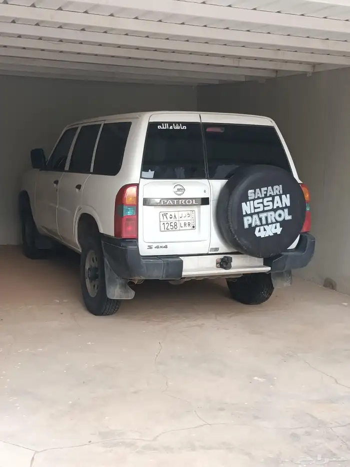 للبيع بترول سفاري مخزن 2005 1