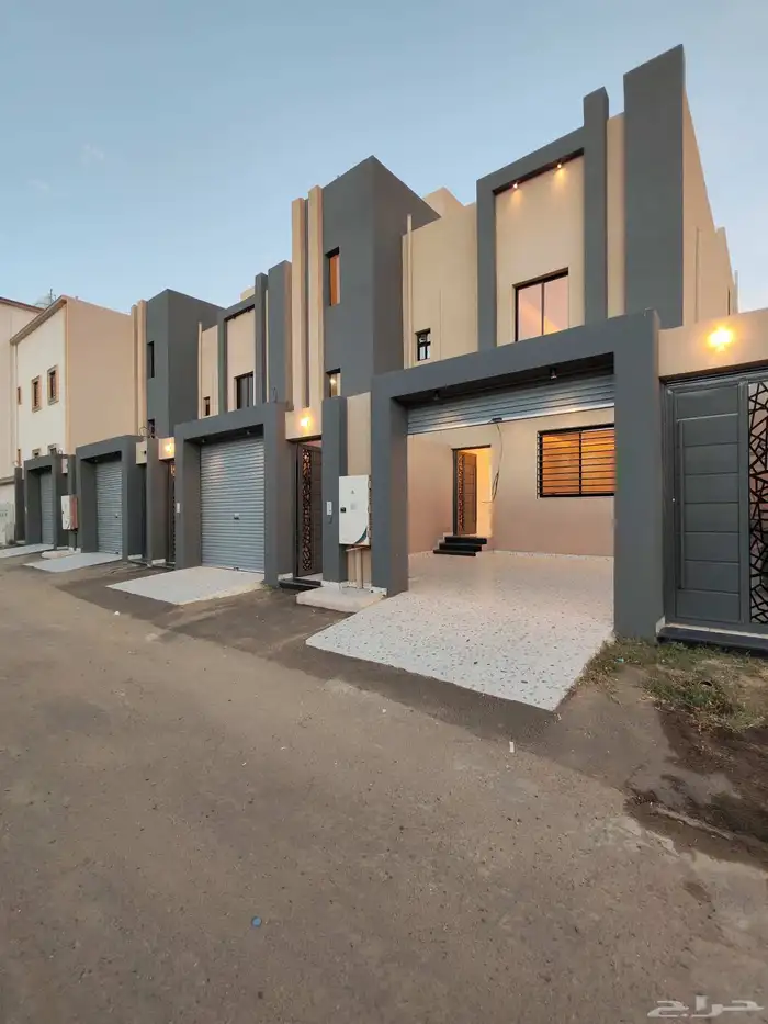 للبيع روف علوي مع ملحق وبايكه سياره ح النور بشمال الخميس 0