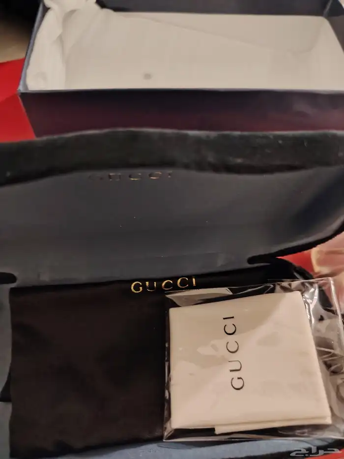 نظارات قوتشي اصليه مع ملحقاتها 3