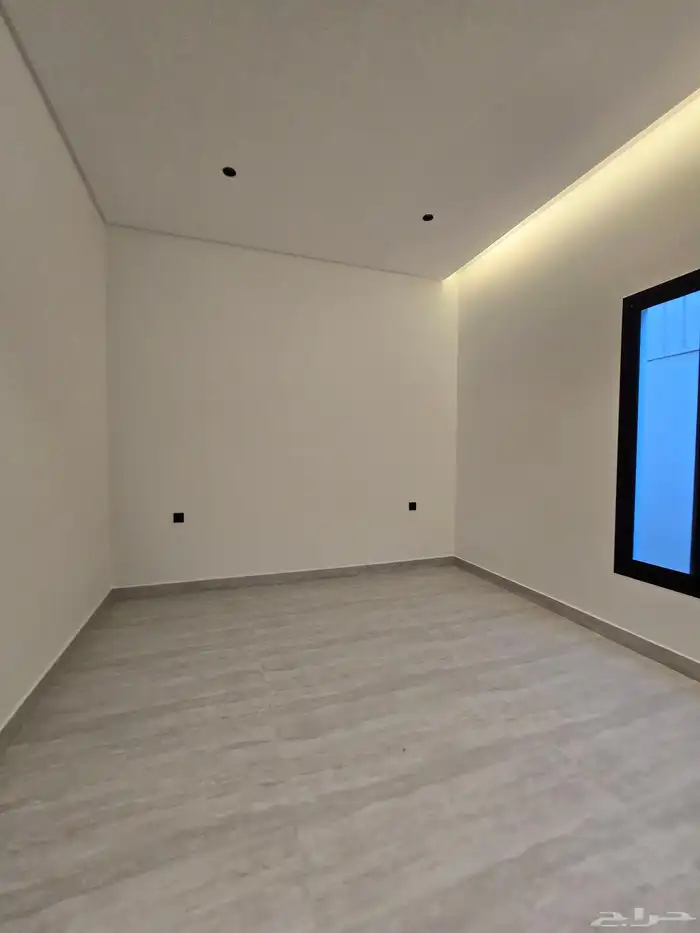 فلا دور علوي معا شقه للبيع حي زهره البديعه 900 الف 9