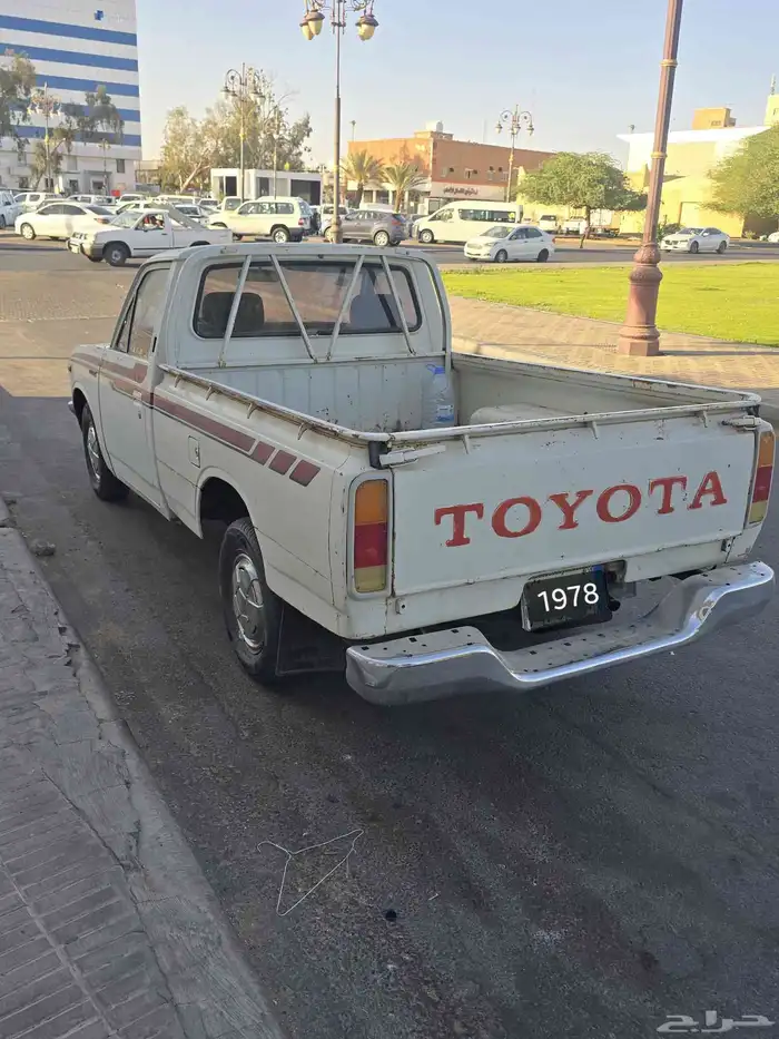 تايوتا هايلوكس موديل 1978 بحاله ممتازه العداد 29000 0