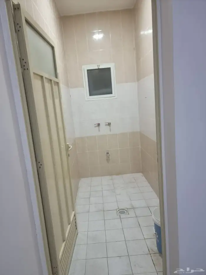 للاجار شثة حي بدر خمس غرف 5