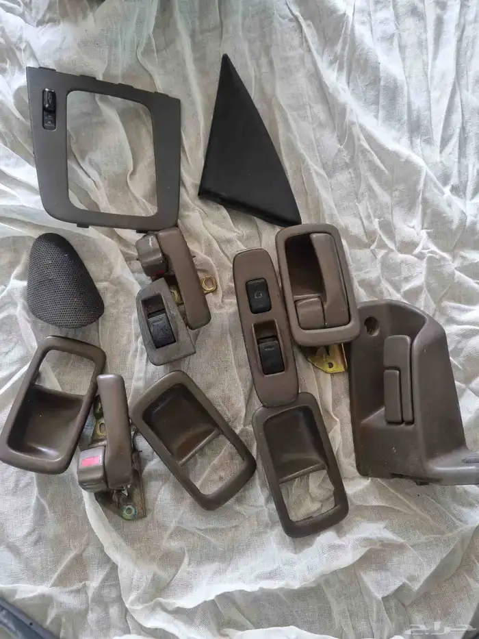 للبيع جميع قطع كامري 1996 اصلي بحاله جيده ديكورات 0عضلات 8