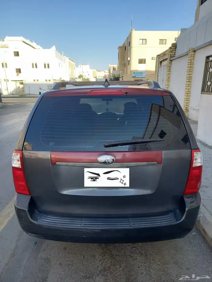 للبيع فان كيا كرنفال 2014 6