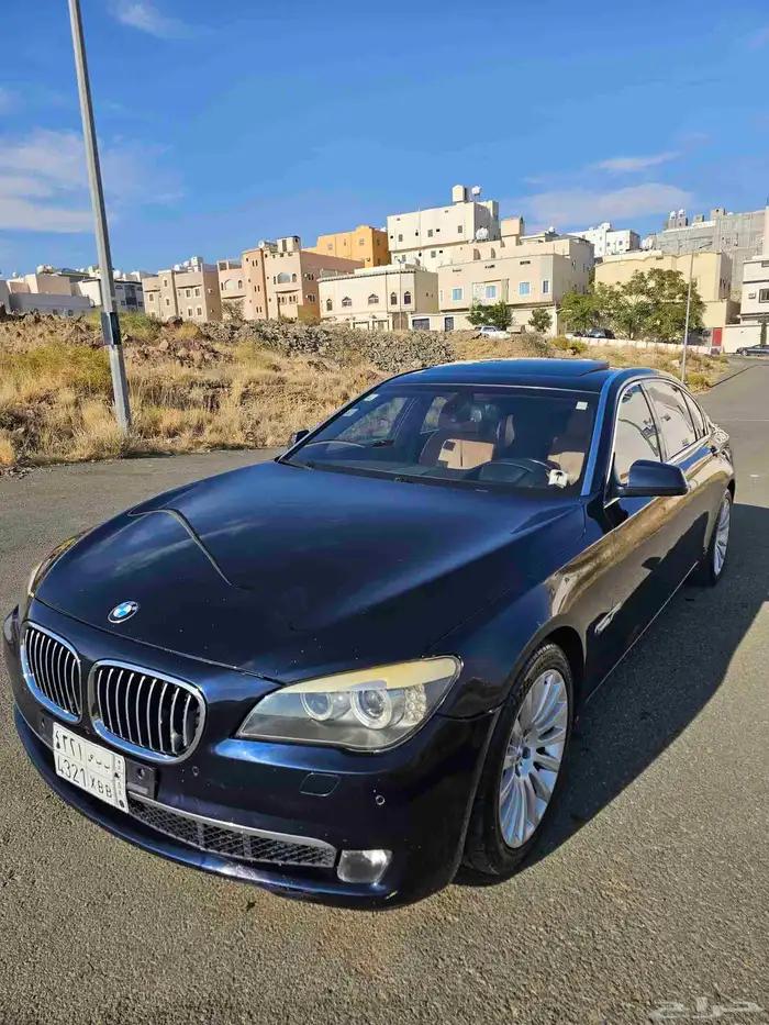 بي ام دبليو 2010 740li العداد 221500 7