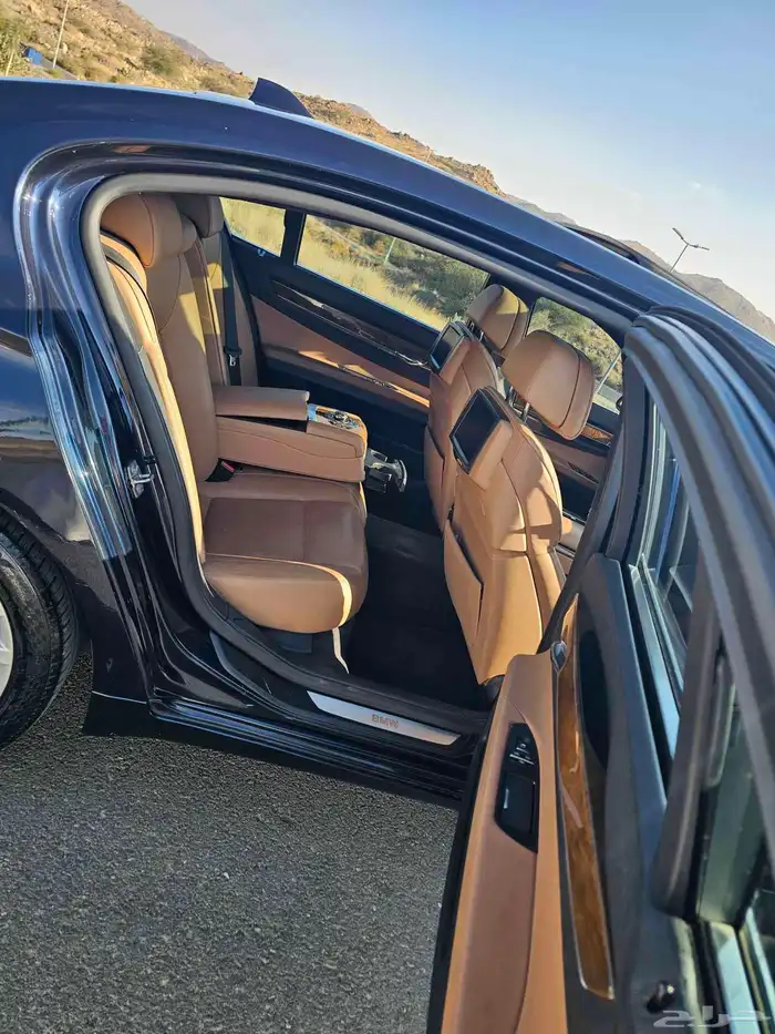 بي ام دبليو 2010 740li العداد 221500 15