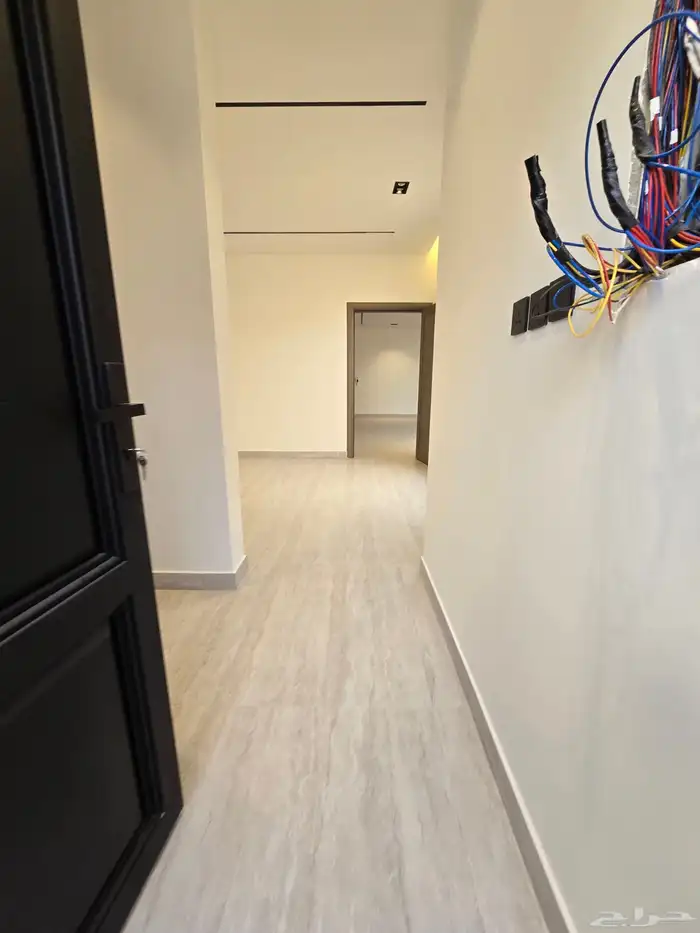 فلا دور علوي معا شقه للبيع حي زهره البديعه 900 الف 5