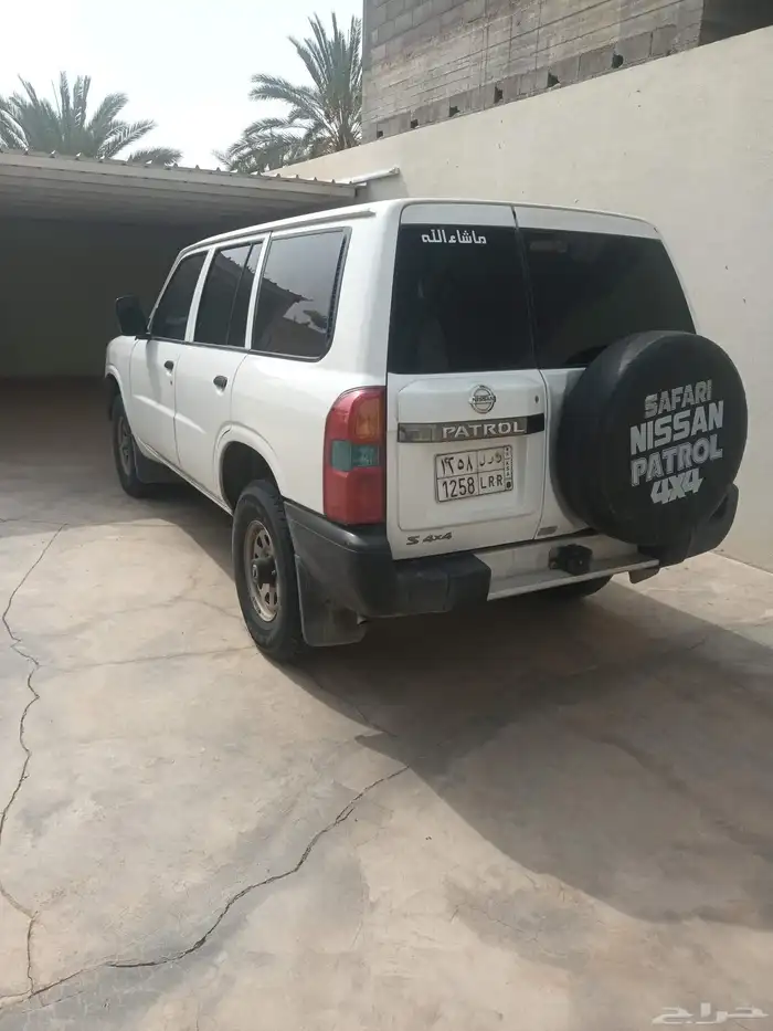 للبيع بترول سفاري مخزن 2005 4