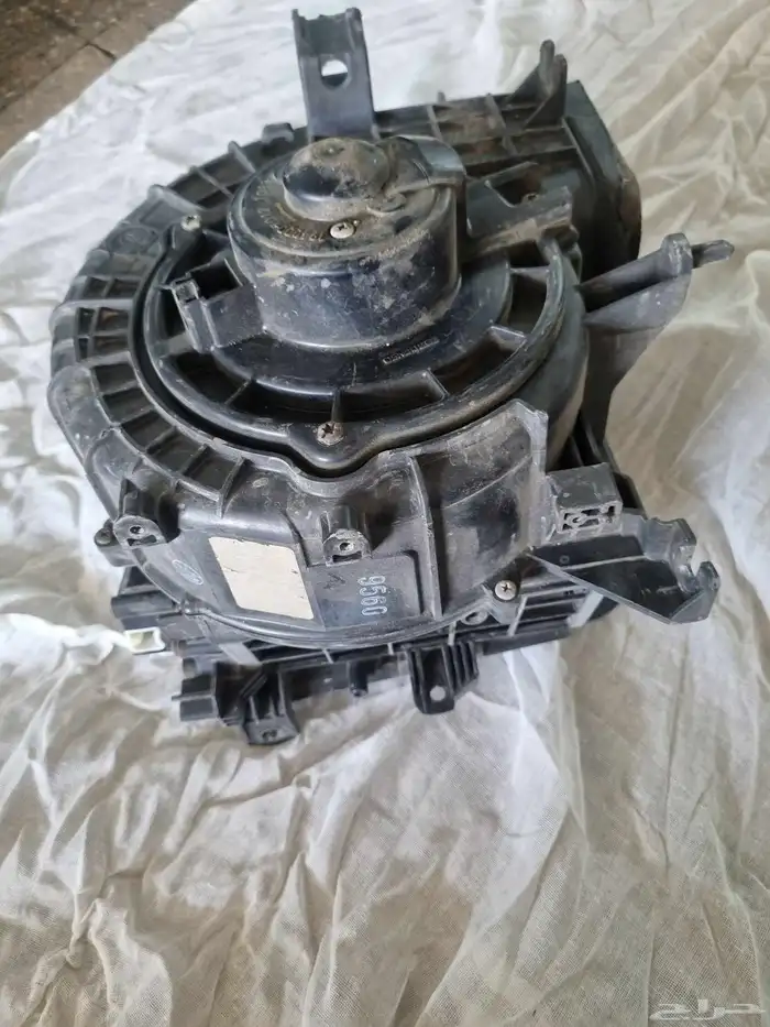 للبيع جميع قطع كامري 1996 اصلي بحاله جيده ديكورات 0عضلات 7