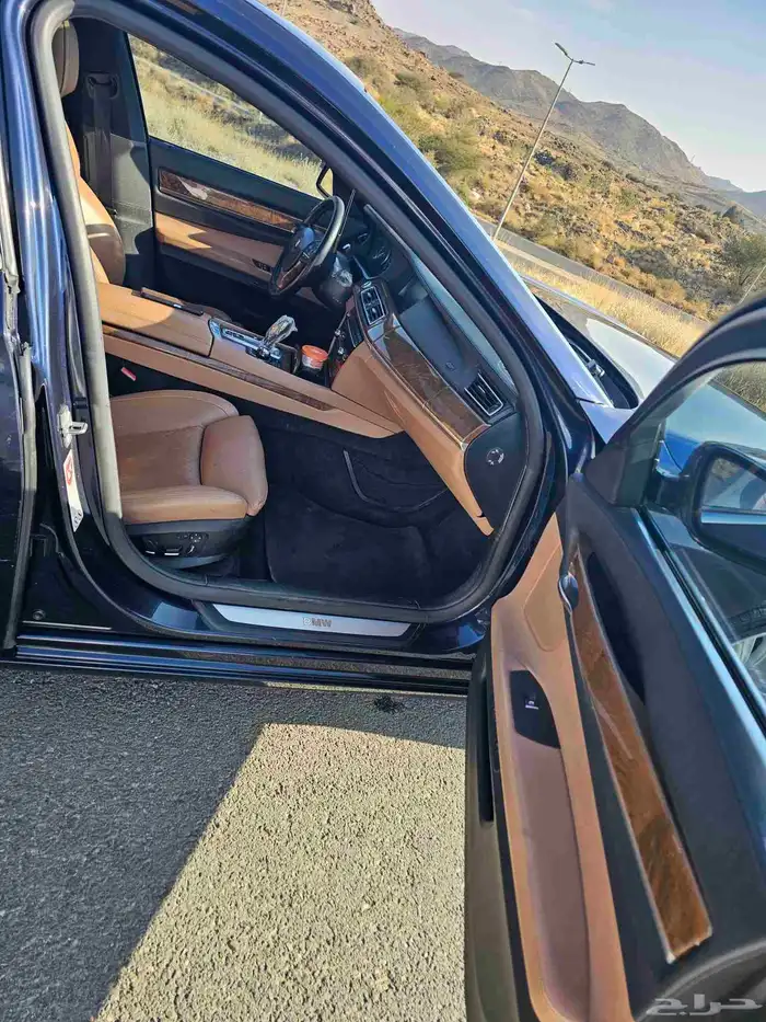 بي ام دبليو 2010 740li العداد 221500 12