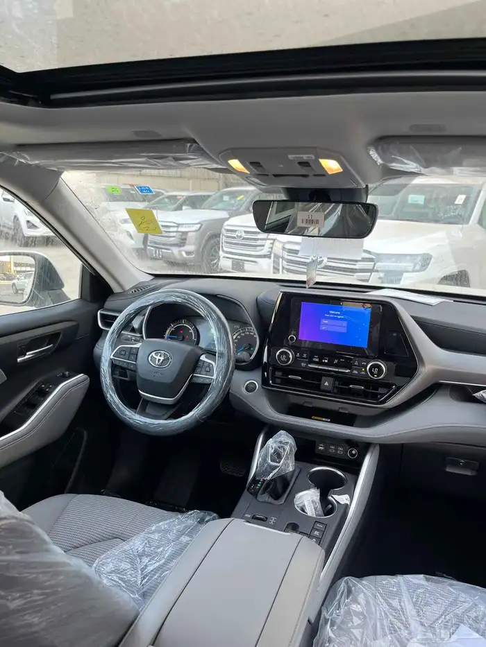 تويوتا هايلاندر gle هايبرد 2025 عرض اليوم -التسليم فوري 4