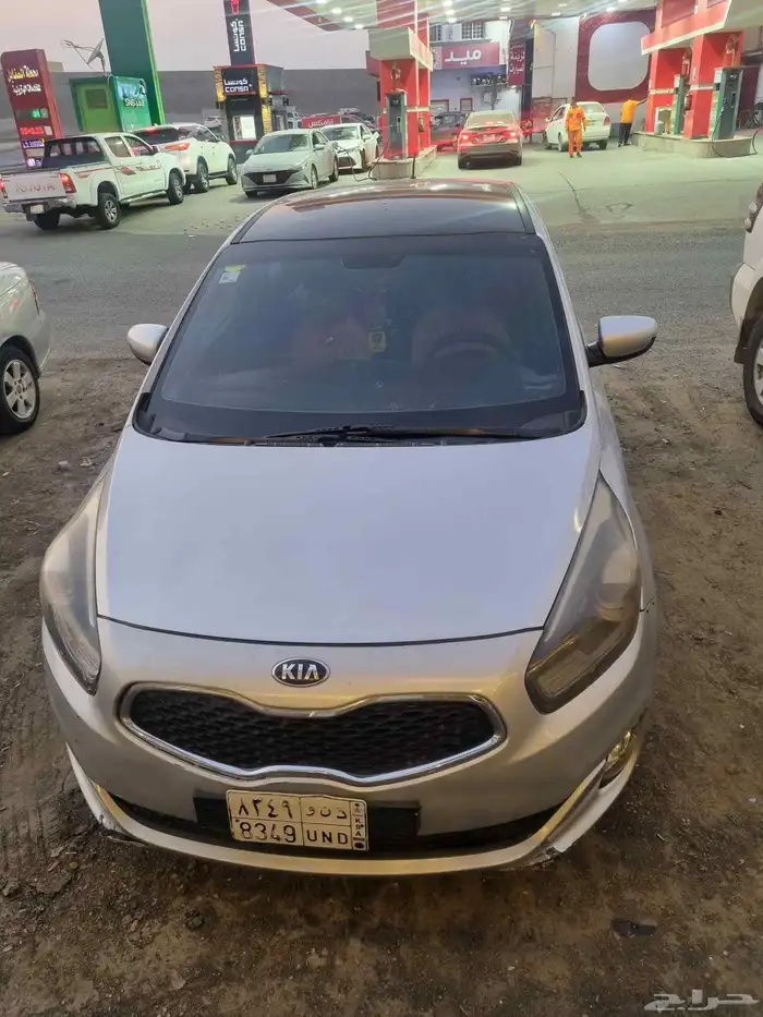 سياره كيا كارنس موديل 2015 ممشى 177الف 0