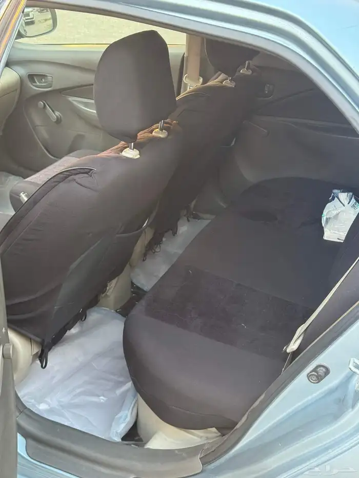 تيوتا ياريس 2012 8