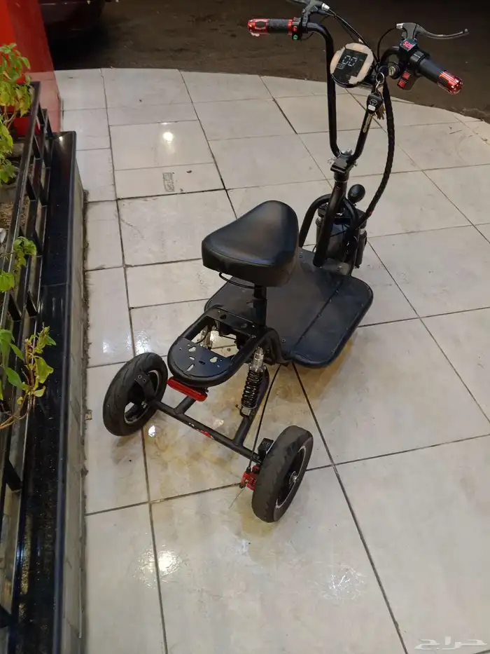 اسكوتر كهربائي 1