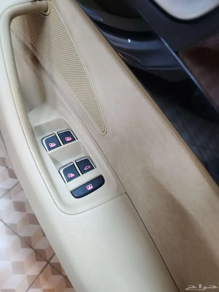 للبيع اودي A8 2014 فل كامل تحتاج لصيانة مكينة 11