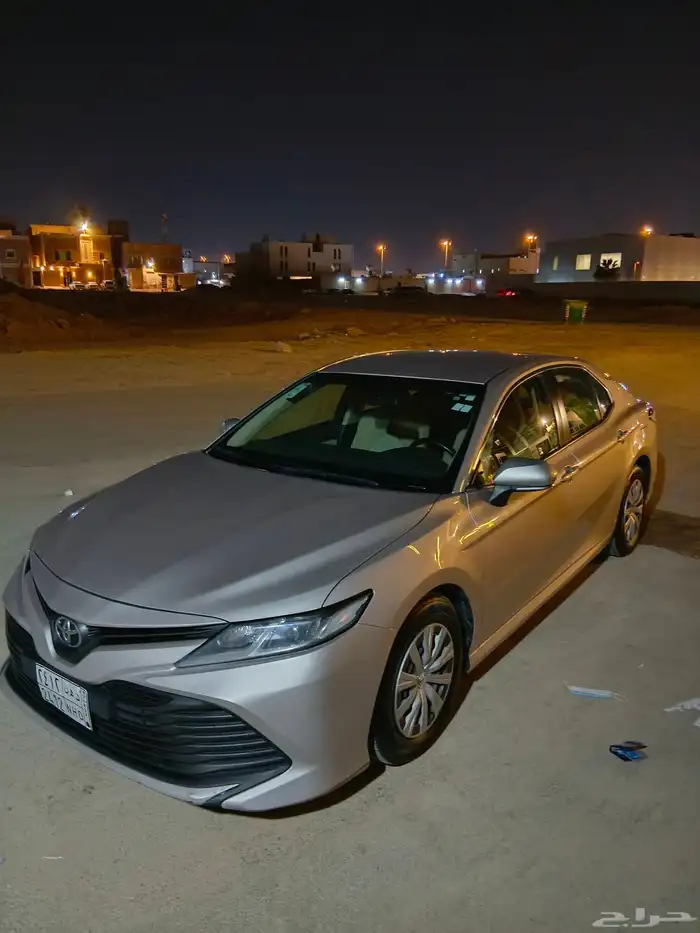 كامري موديل 2020 للبيع باقي عليها من البنك الراجحي الدفعة ال 0
