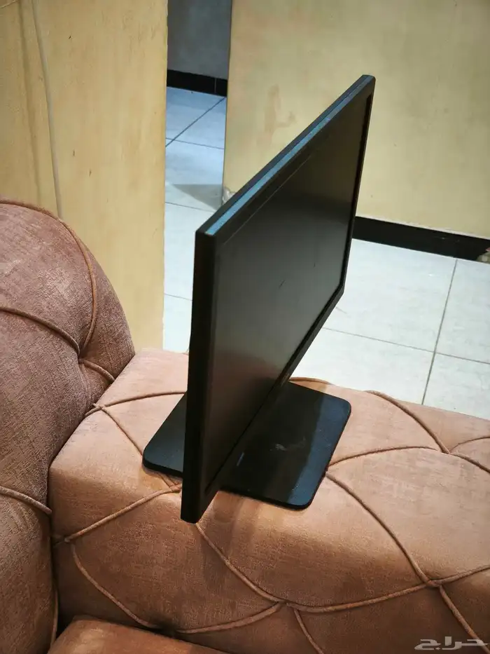 شاشه 19بوصه قيمنق و مكبر صوت 3