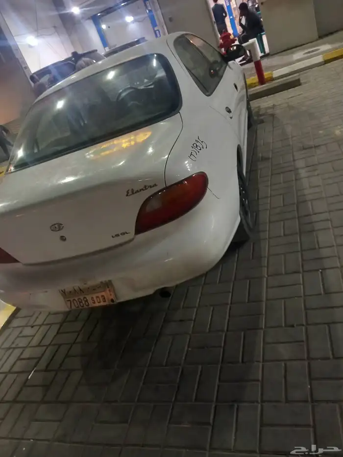 النترا مديل 2000 نضيفه بودي وكاله مكينه جير.نضاف مره 2