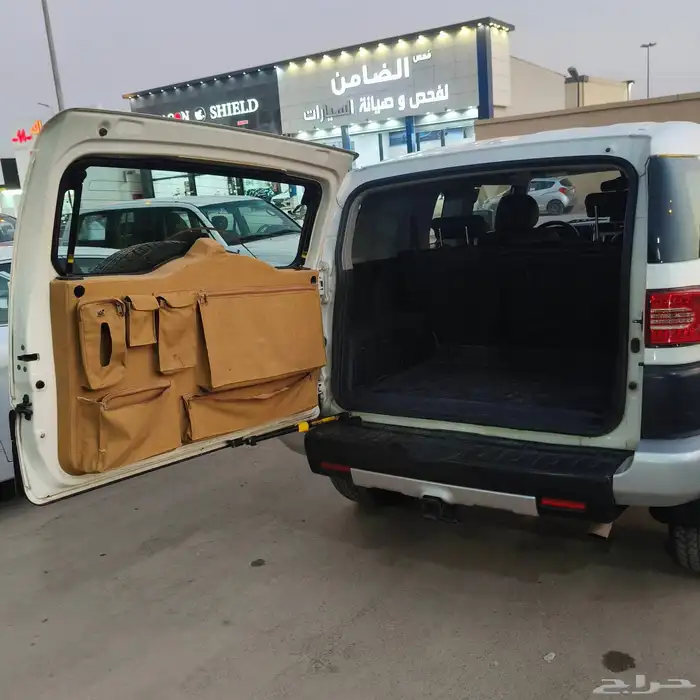 تويوتا اف جي ابيض موديل 2012 تم البيع 17