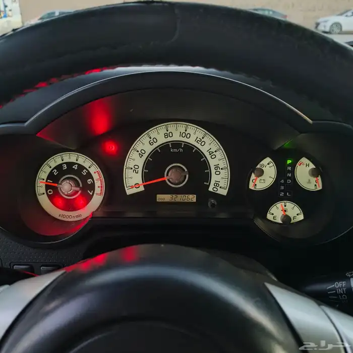 تويوتا اف جي ابيض موديل 2012 تم البيع 8