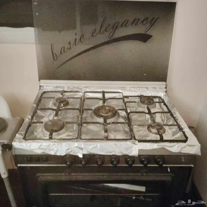 شاشه سامسونج 42 بوصه وبوتاجاز 5 وغساله سامسونج ممتازة وسرير 2