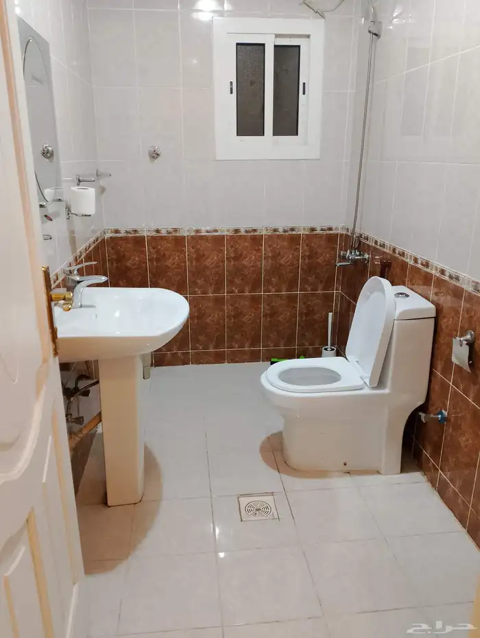 شقه مفروشه غرفه وصاله للايجار الشهريه والسنوي جدة الحمدانية 4